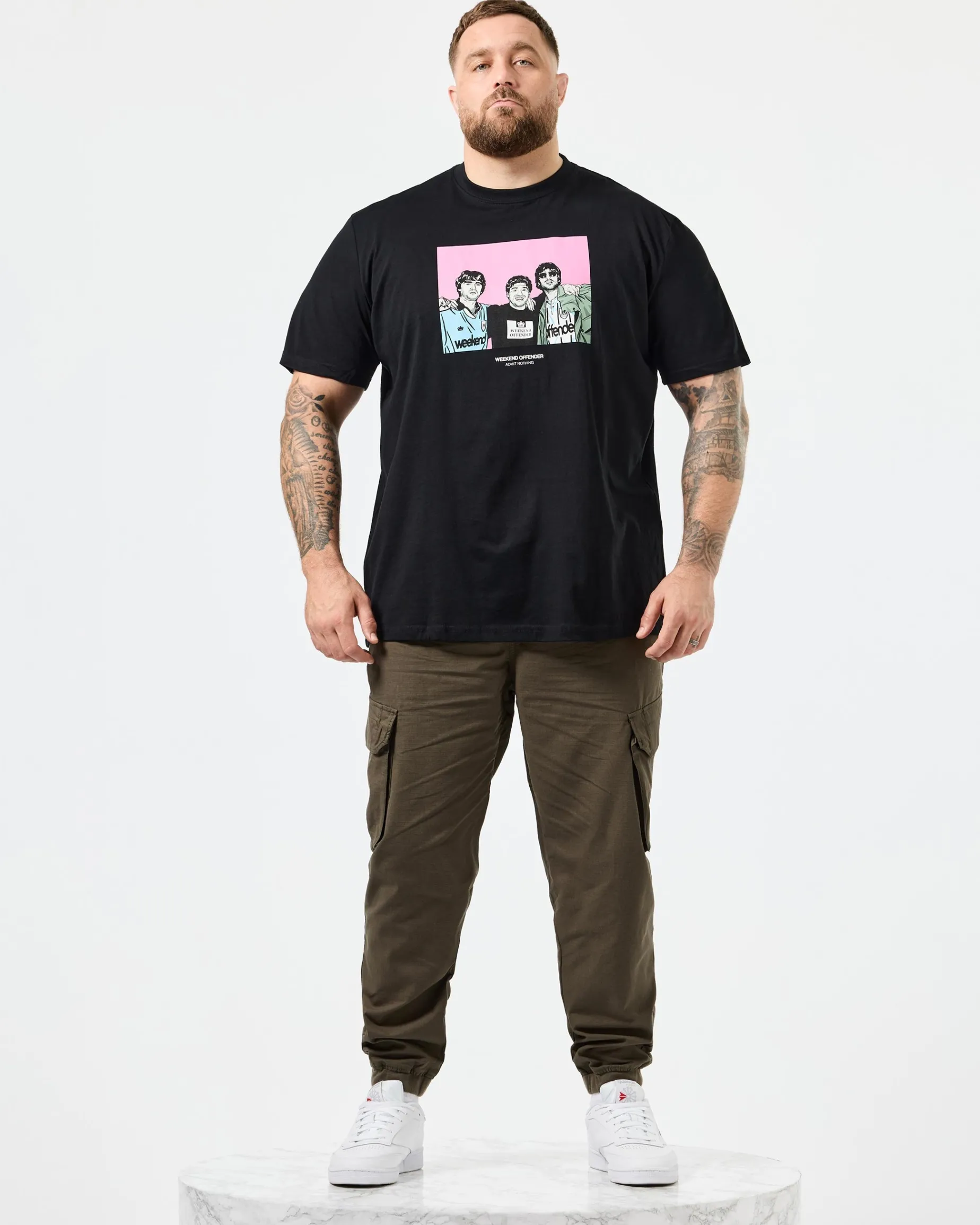 Große Größen - T-Shirt mit Grafik „Diego“ in Schwarz