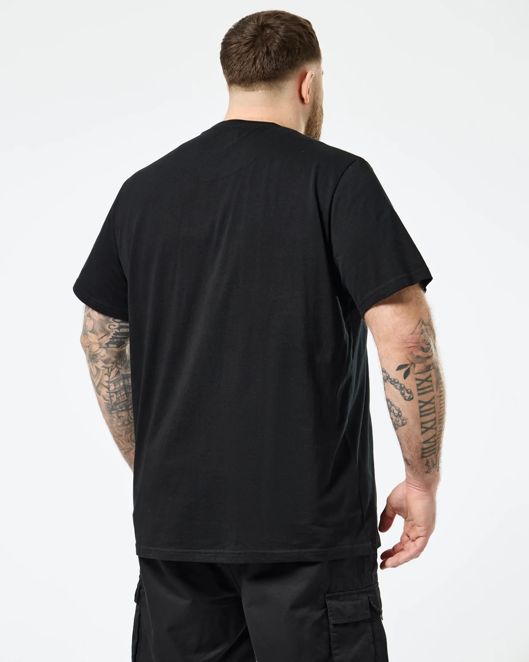 Große Größen - T-Shirt mit Grafik „Football + Festivals“ in Schwarz
