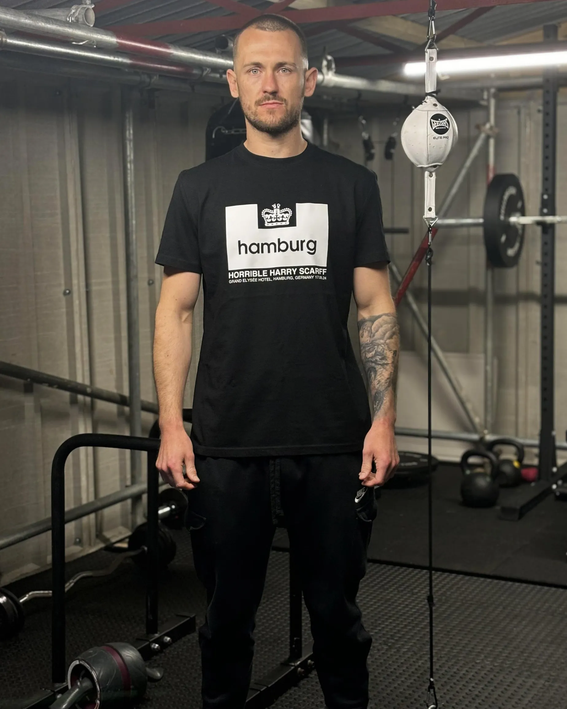 Harry x Hamburg Grafik-T-Shirt Schwarz