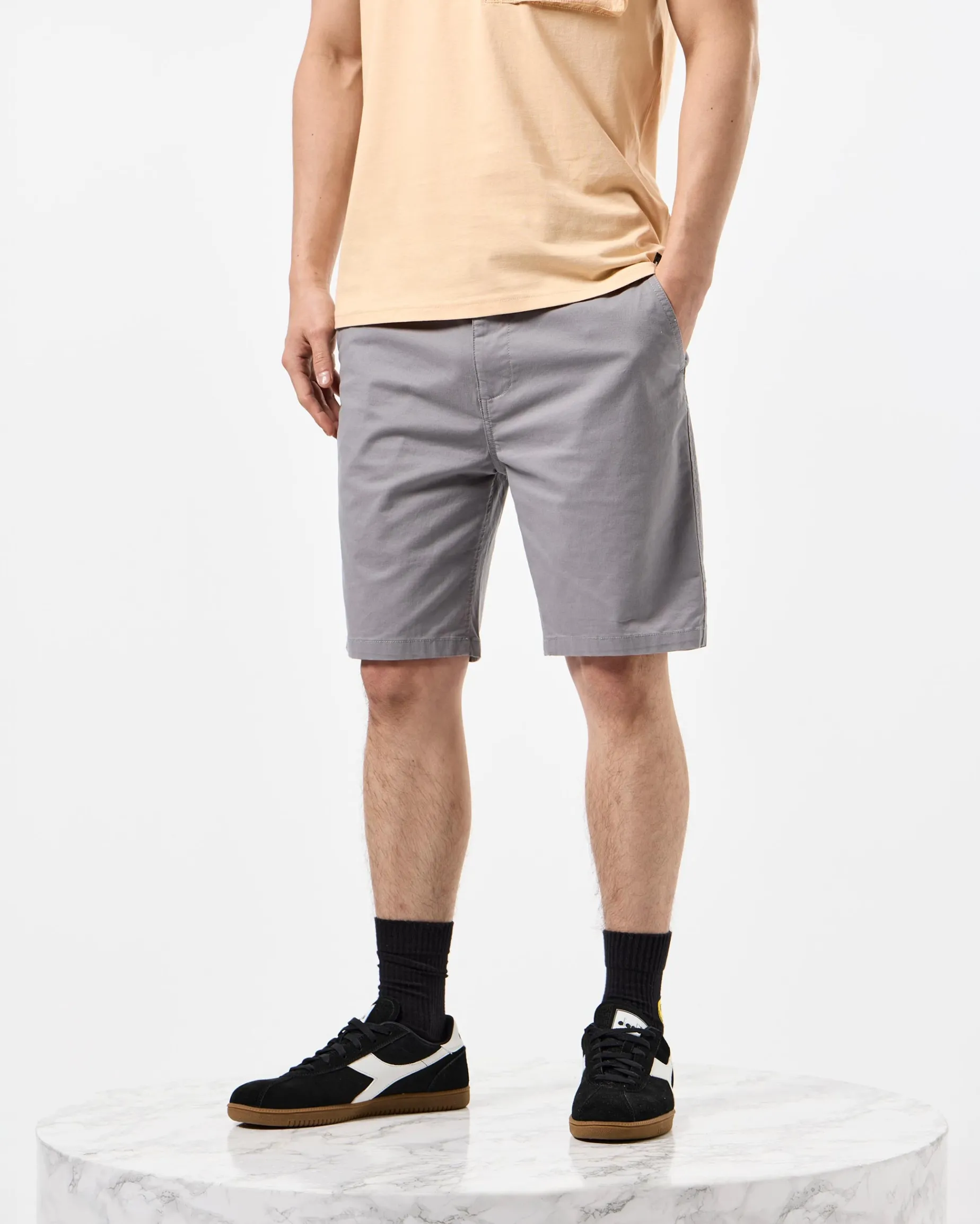 Ivan Chino Shorts Rauchgrau