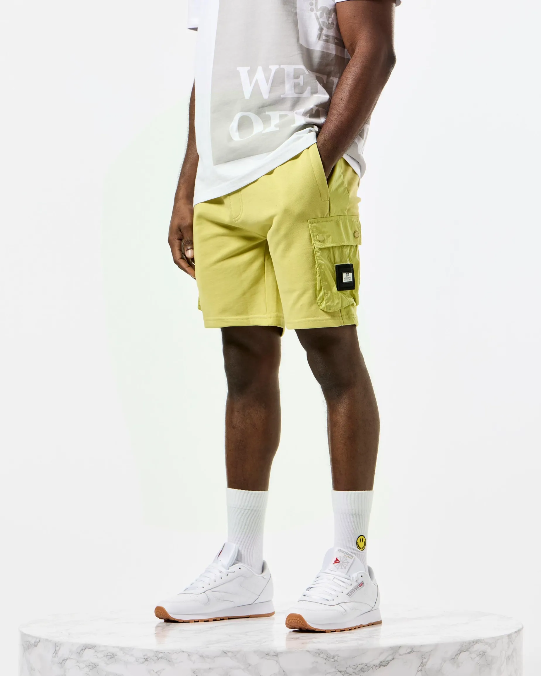 Pink Sands – Joggingshorts in Peridotgrün