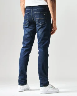 444 Tapered Jeans aus dunklem Vintage-Denim