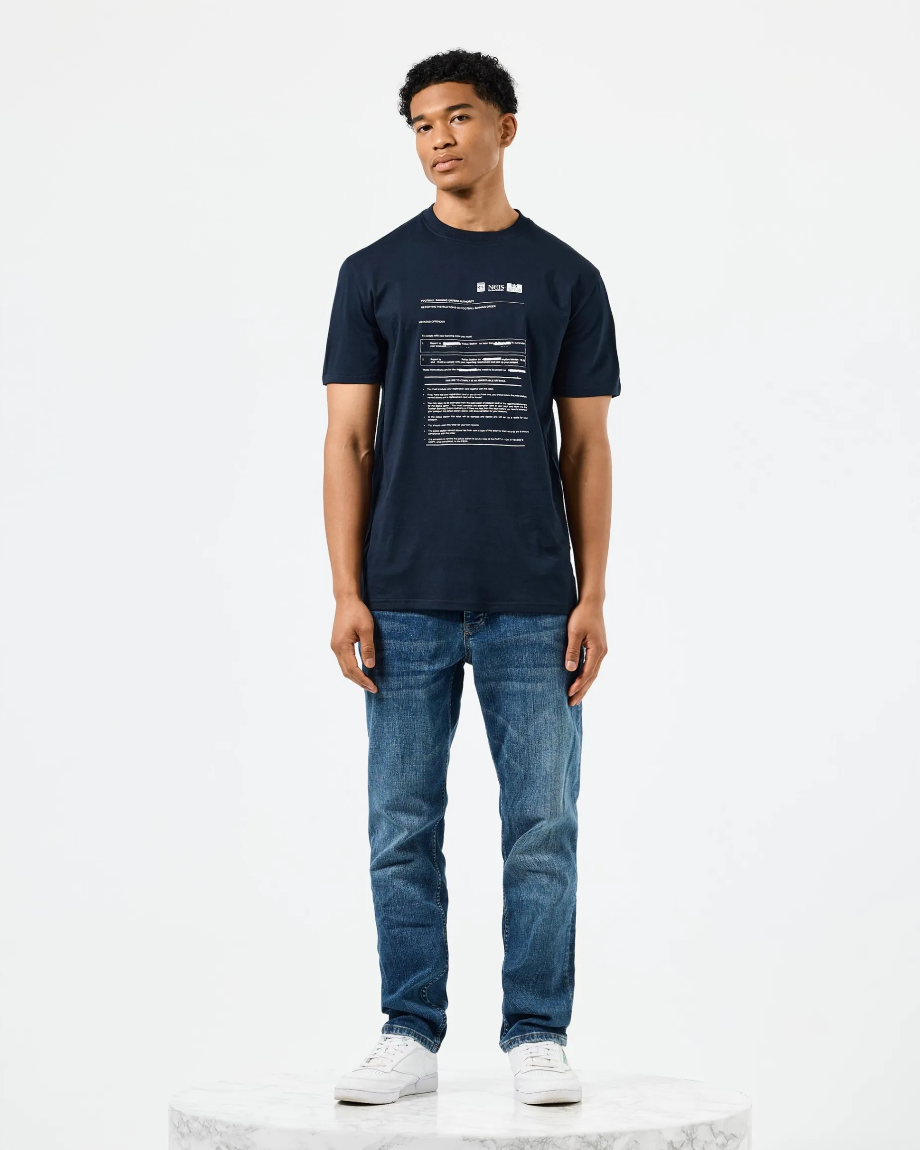 T-Shirt mit Grafik „Banning Order“ in Marineblau