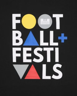 T-Shirt mit Grafik „Football + Festivals“ in Schwarz